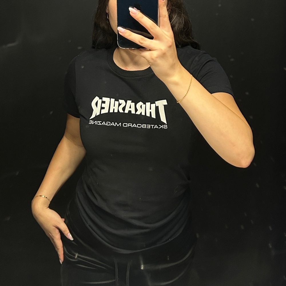 women’s thrasher t shirt never worn
